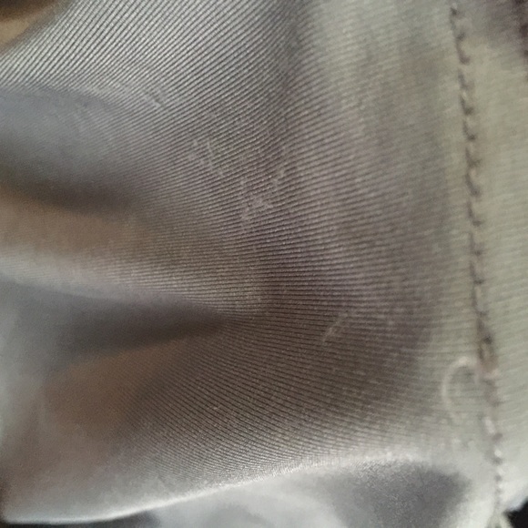 2 wrap style crop tops - Picture 6 of 8